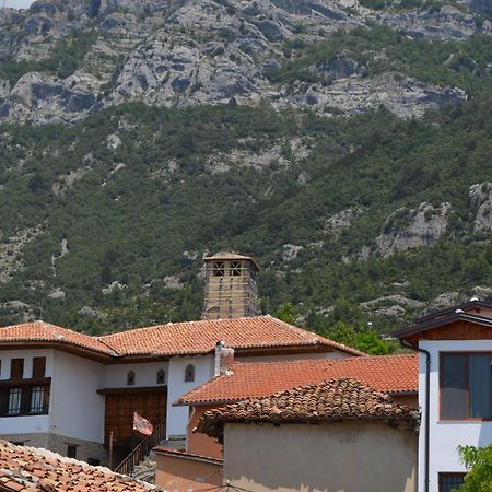 ホテル The House Of Dollma , Inside Kruja Castle エクステリア 写真