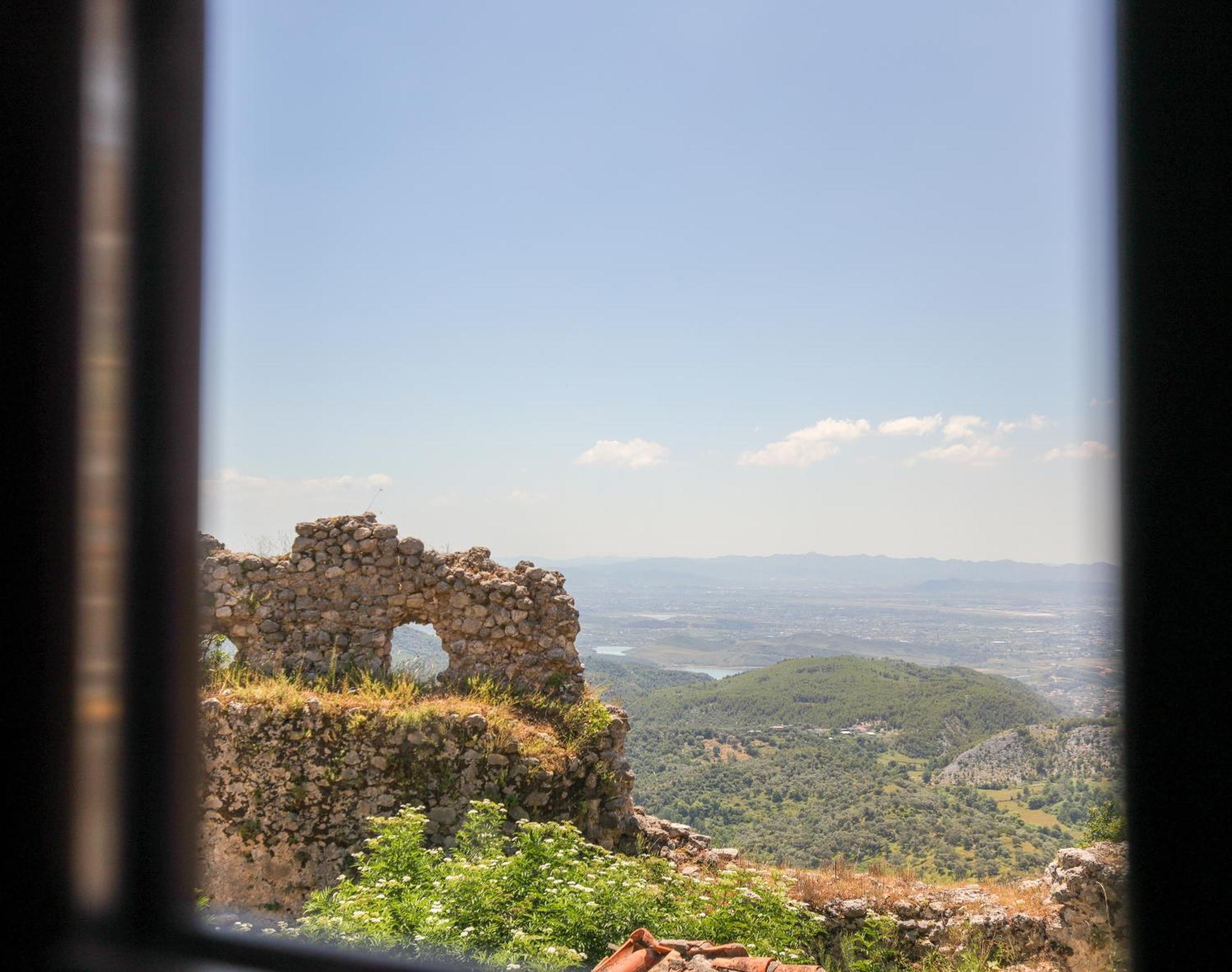 ホテル The House Of Dollma , Inside Kruja Castle エクステリア 写真