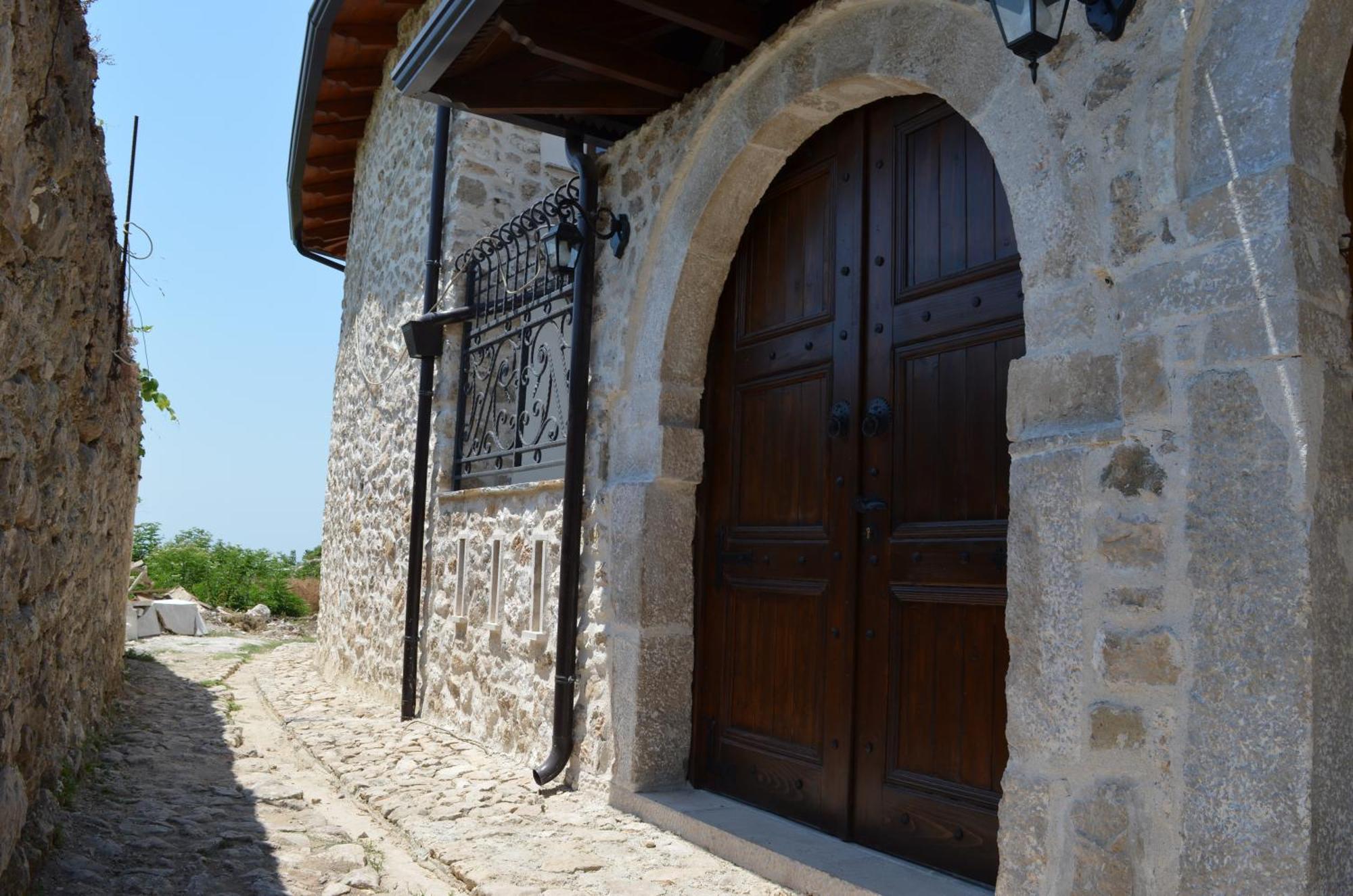 ホテル The House Of Dollma , Inside Kruja Castle エクステリア 写真