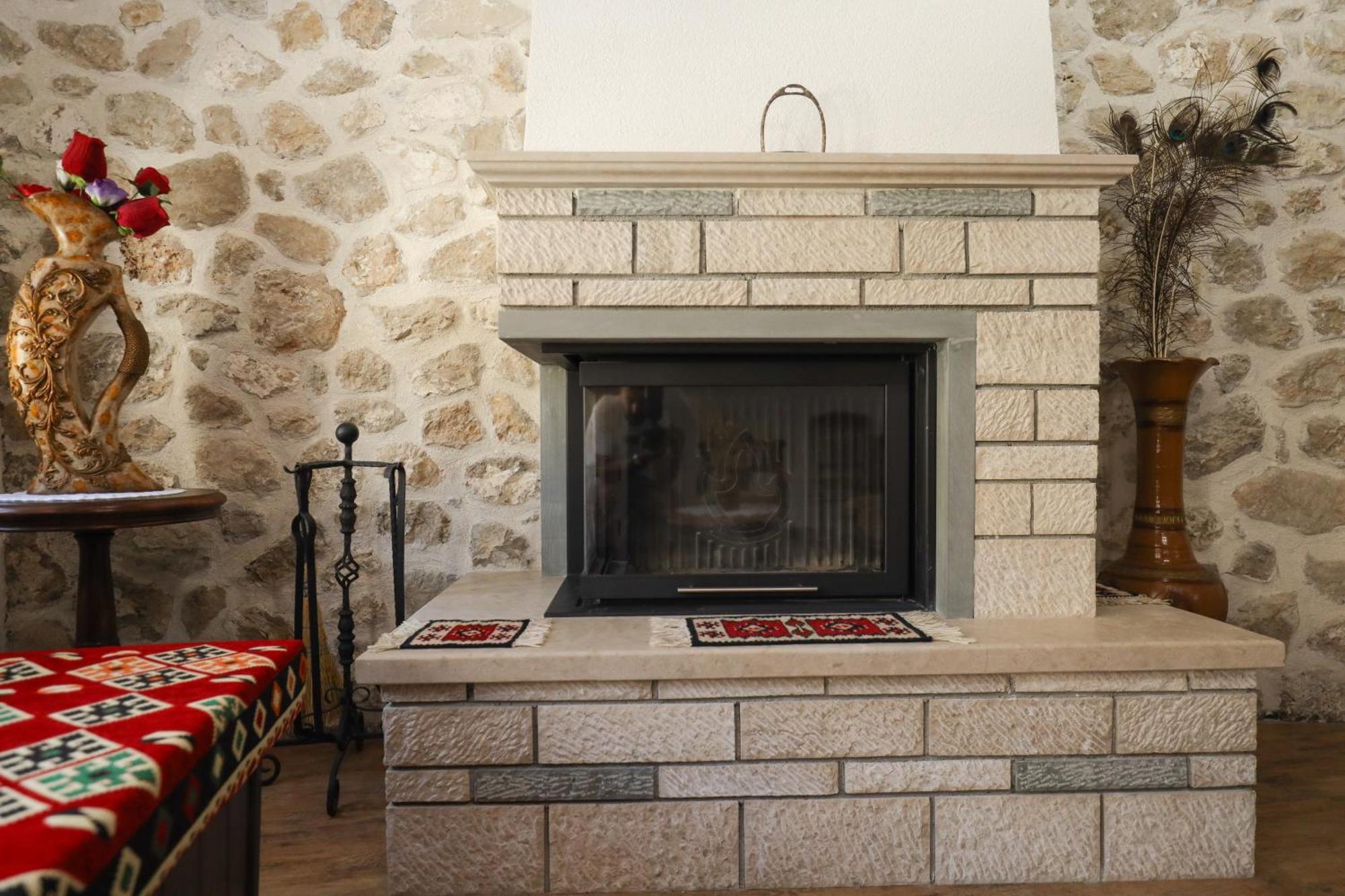 ホテル The House Of Dollma , Inside Kruja Castle エクステリア 写真